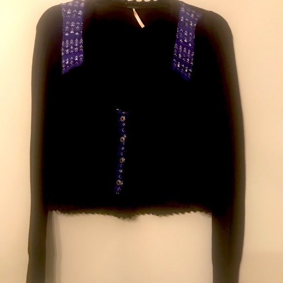 Free people cropped vneck cardigan with blue detail size XS. 100%cotton - Picture 2 of 9
